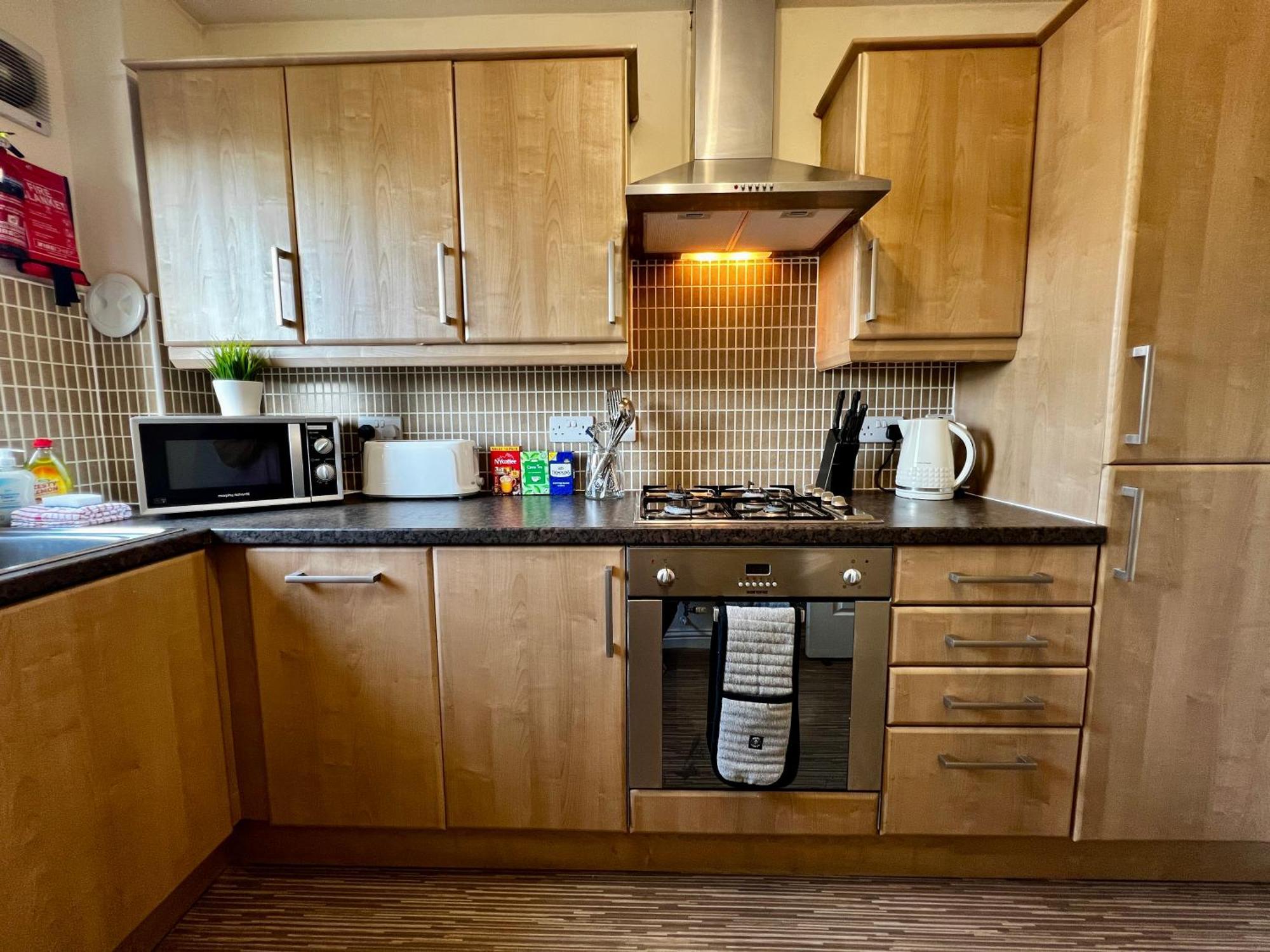 Stylish Modern Flat With Juliet Balcony & Parking Lägenhet Glasgow Exteriör bild